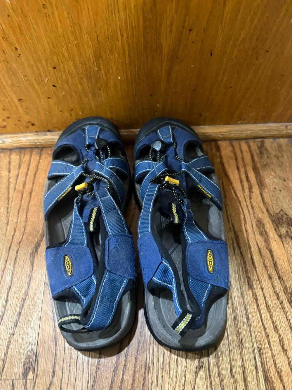 Men’s KEEN Waterproof Outdoor Closed Toe Sandals Size 10.5